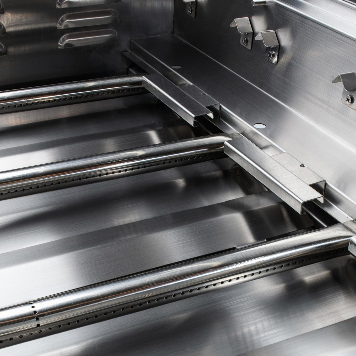 Blaze - BLZ-3LBM-LP - Prelude LBM 25-Inch 3-Burner Built-In Propane Gas Grill - Burner Closeup