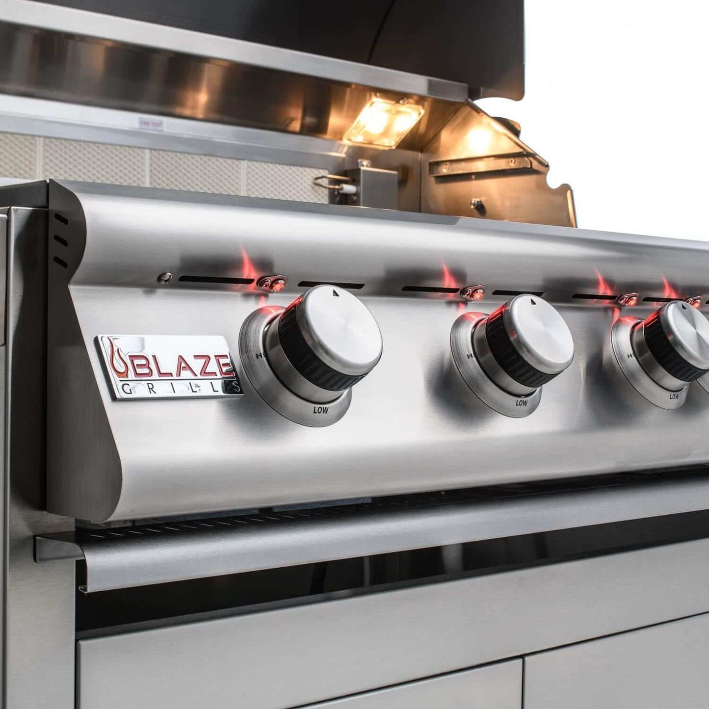 Blaze - BLZ-5LTE2-LP - Premium LTE 40-Inch 5-Burner Built-In Propane Gas Grill - Front Control Panel W/ Grill Lights On (Shown On Cart)