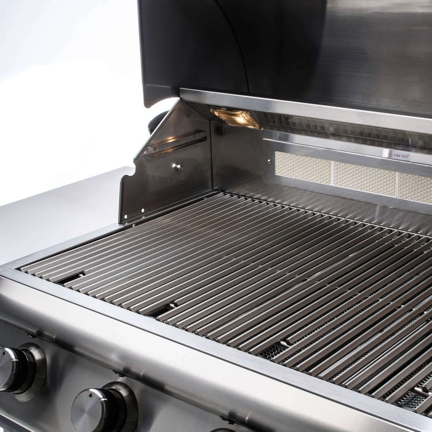 Blaze BLZ-4LTE2 Premium LTE 32-Inch 4-Burner Gas Grill w/ Rear Infrared Burner & Grill Lights - Cooking Surface