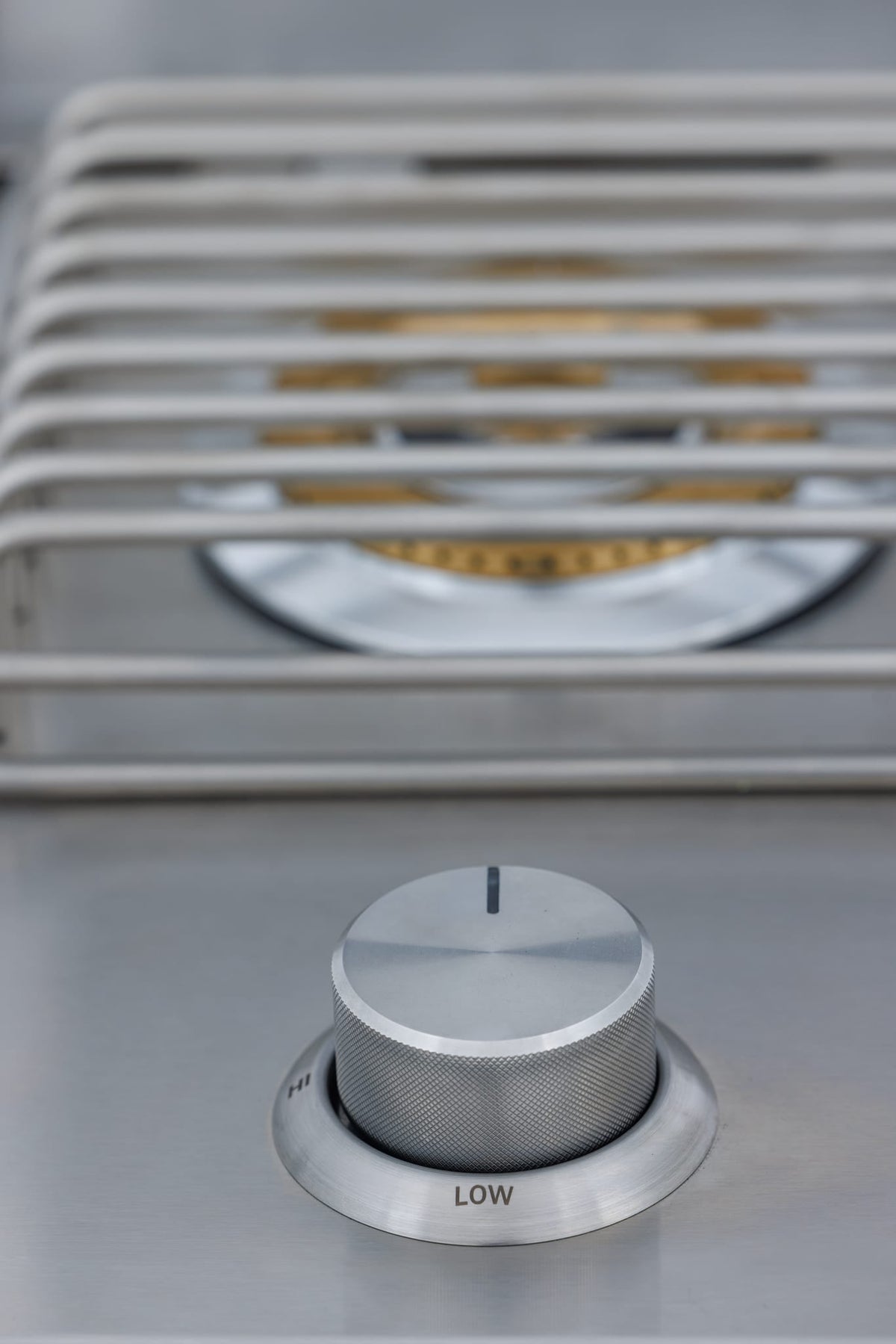 Blaze LTE+ built-in single side burner, knurled control knob