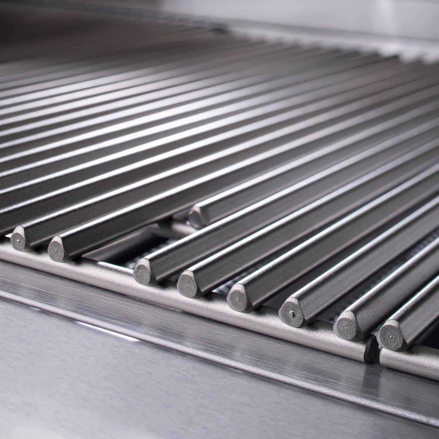 Blaze - BLZ-4LTE2 - Premium LTE 32-Inch 4-Burner Built-In Gas Grill - Triangular 9mm Stainless Steel Searing RodsBlaze - BLZ-4LTE2-LP - Premium LTE 32-Inch 4-Burner Built-In Propane Gas Grill - Section Of Cooking Grates RemovedBlaze Offers a Lifetime WarrantyBlaze - BLZ-4LTE2-LP - Premium LTE 32-Inch 4-Burner Built-In Propane Gas Grill - Triangular 9mm Stainless Steel Searing Rods