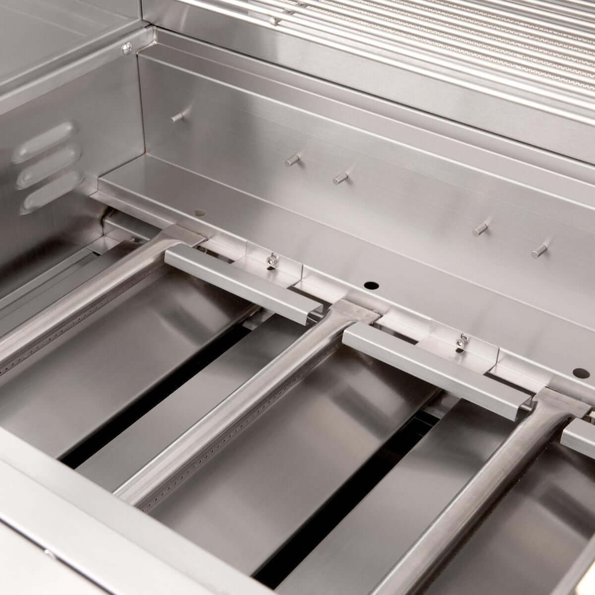 Revised version: Summerset SIZ32 Sizzler 32-Inch 3-Burner Grill - Burners