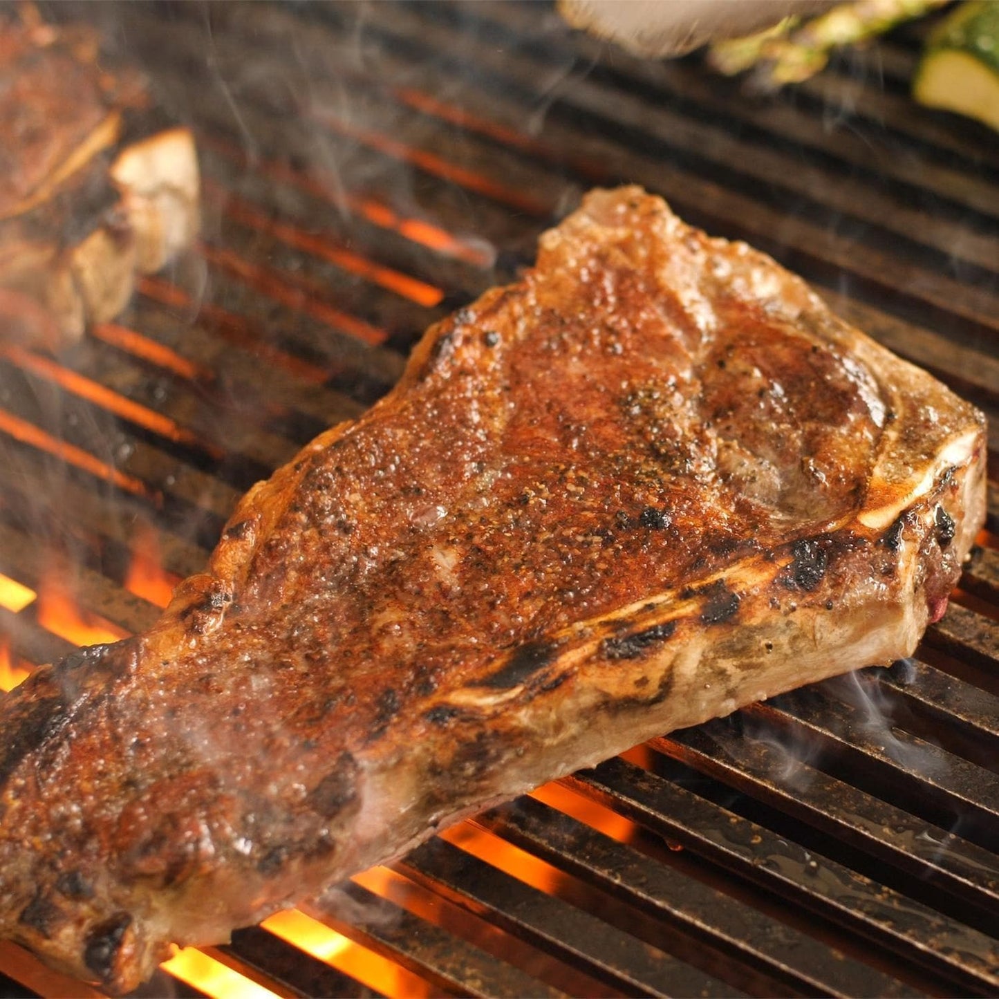 Fire Magic - A540I-7EA - Aurora 30-Inch Built-In Grill - Searing Steak