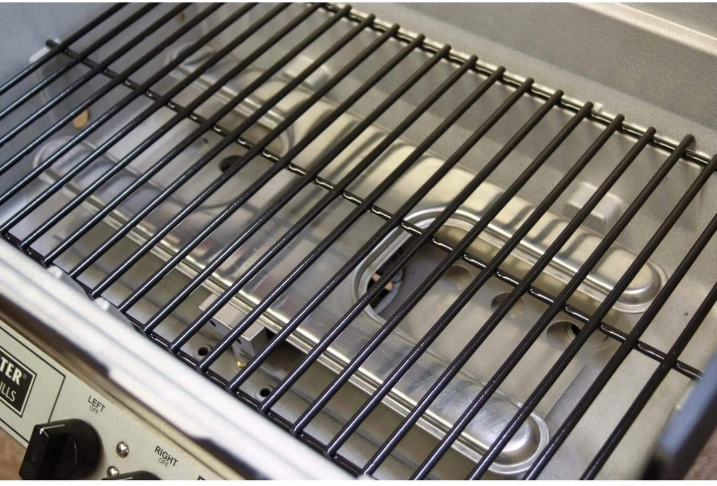 Broilmaster H3 Deluxe Propane Gas Grill On Black Cart With Black Drop Down Side Shelf - H3-PK1 - Grids