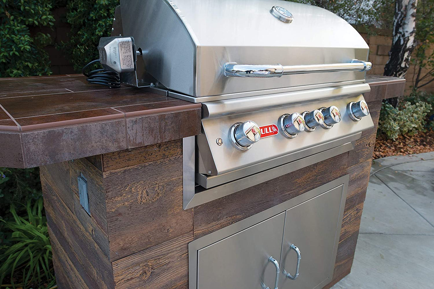 Bull Angus - Built-In & freestanding Grills With Rotisserie -