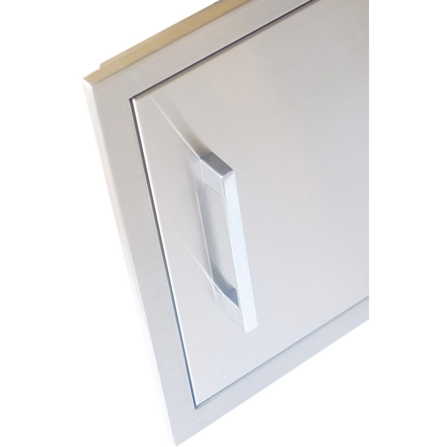 Sunstone 14 x 20 inch beveled frame horizontal door BA-DH1420 - Handle Close-Up