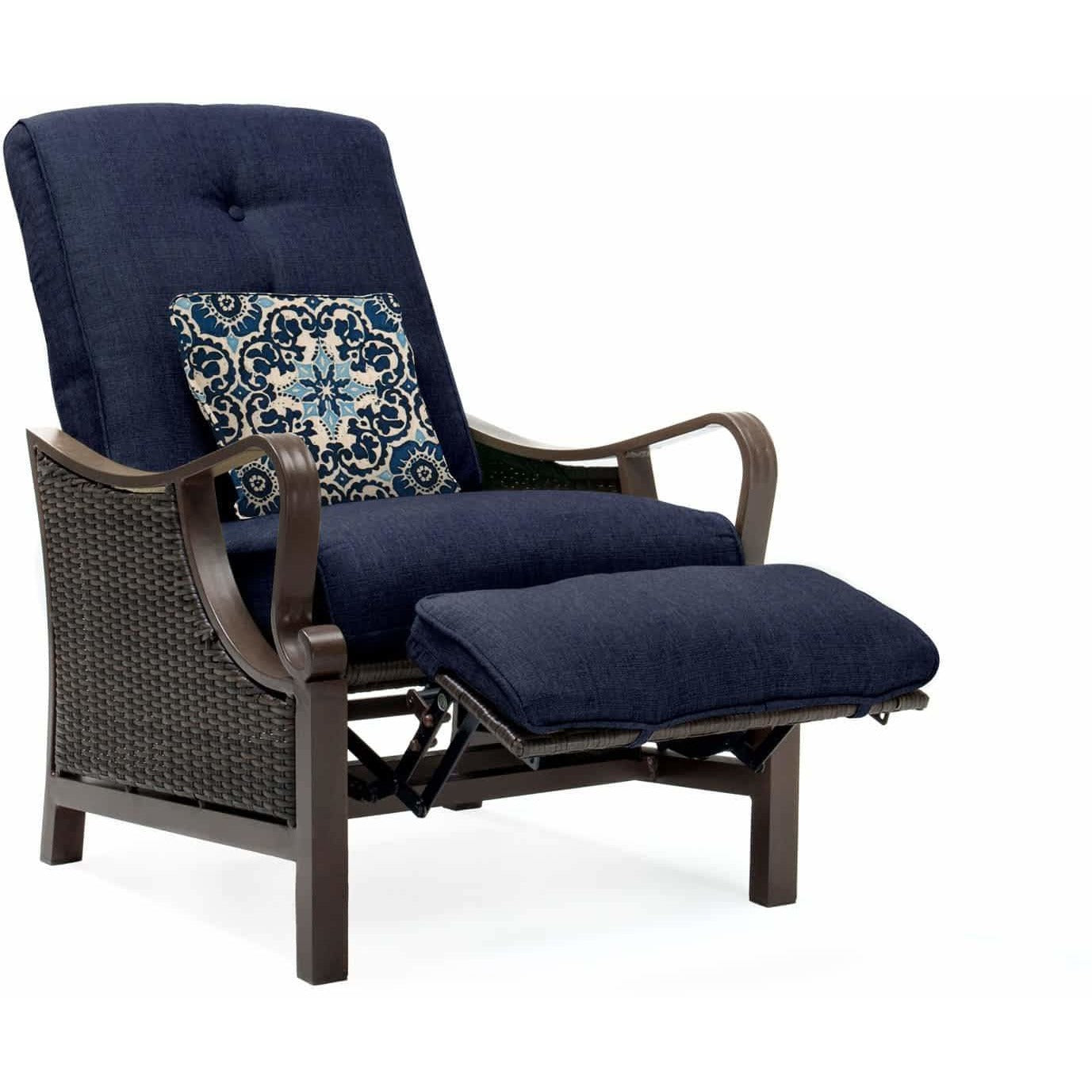 Hammond Casitas Luxury Reclining Patio Chair With Pillow Accessory - M&K Grills