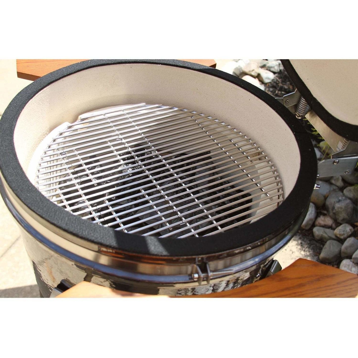 Heat 19″ ceramic kamado grill with accessories & cart HTK-19CSCA - M&K Grills