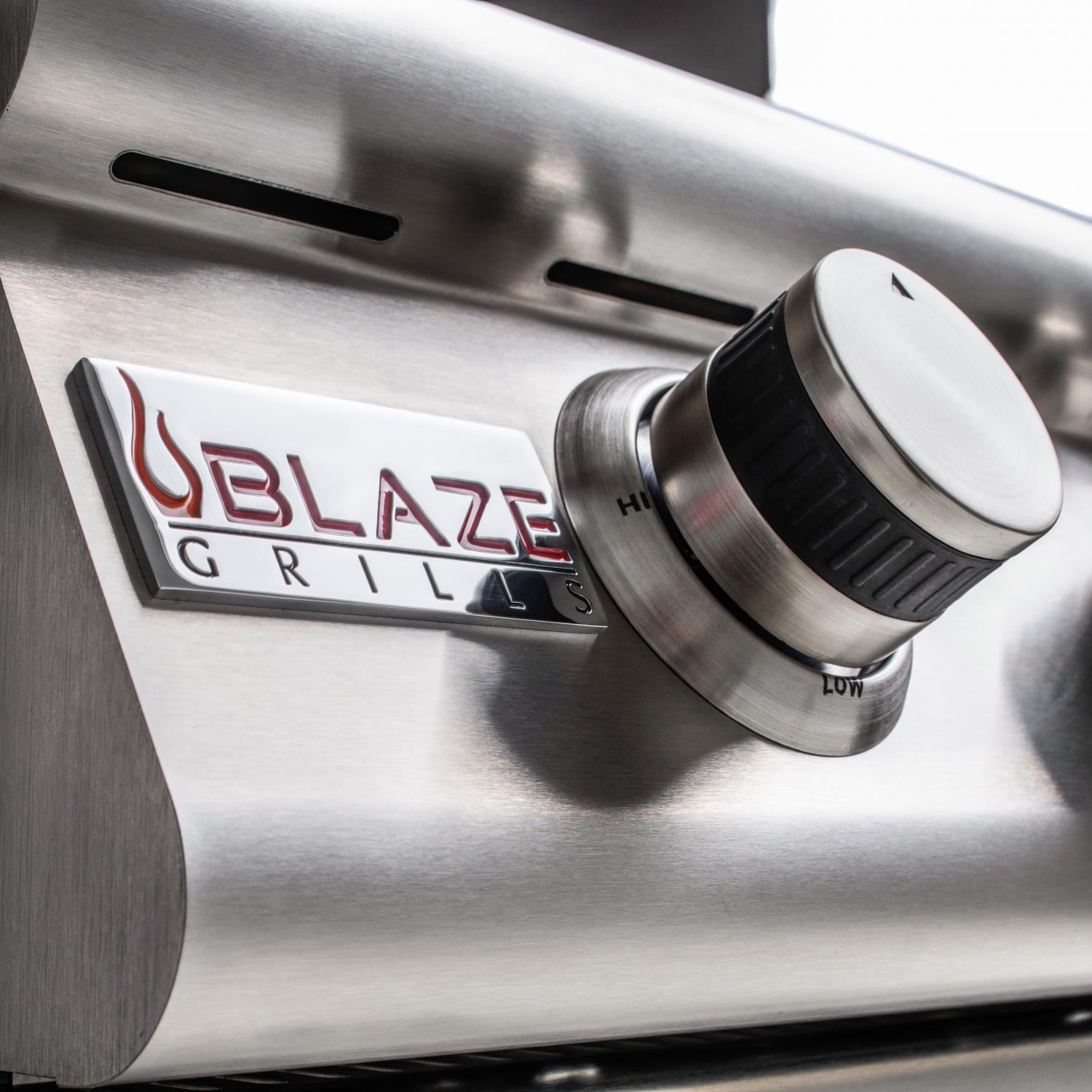 Blaze - BLZ-4LBM Prelude LBM 32-Inch 4-Burner Built-In Gas Grill - Blaze Badge