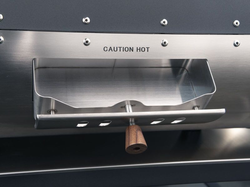 Bull Duel Fuel Gas and Wood-Fired Countertop Pizza Oven - 695
