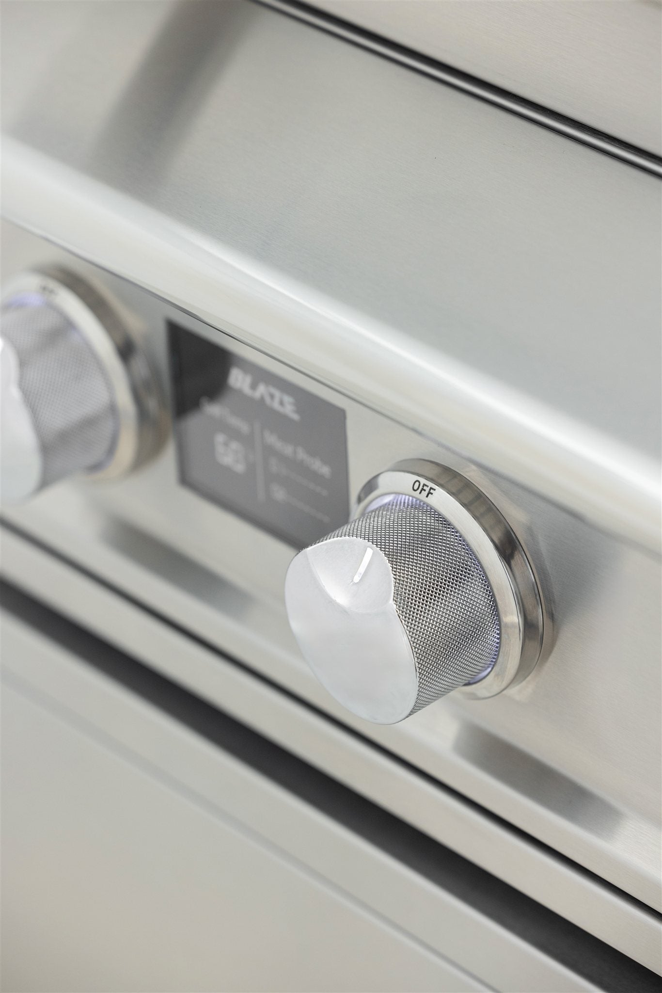 Blaze LTE PRO 40-Inch 5-Burner Built-In Gas Grill - BLZ-5LTEPRO - Knob Detail 2 - Vertical - Detail