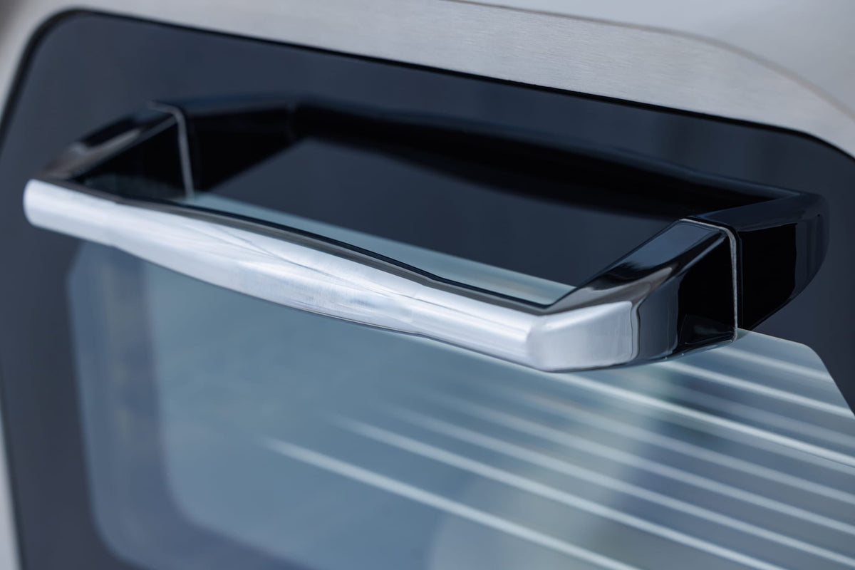 Blaze 26-inch built-in outdoor oven, double-walled glass door handle