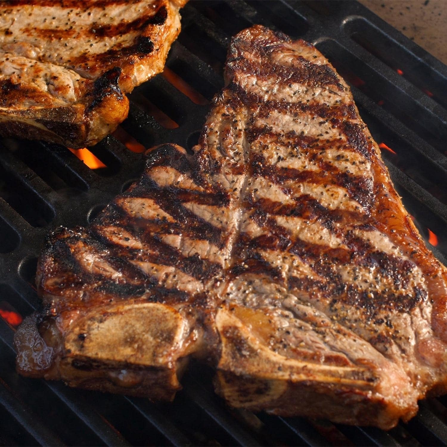 Primo PG00361 Half Moon Cast Iron Searing Grate For Oval XL - Grilling Steaks - Sear Mark Closeup