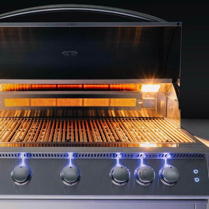 Summerset SIZPRO32 32 Inch Grill - Open at Night