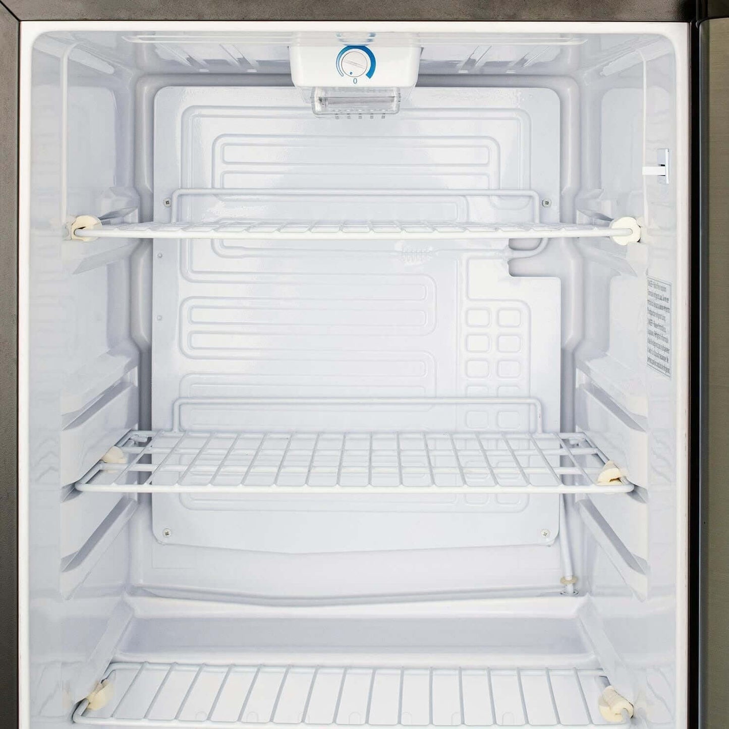 Blaze BLZ-SSRF126 20-Inch 4.4 Cu. Ft. Compact Refrigerator W/ Recessed Handle - Inside