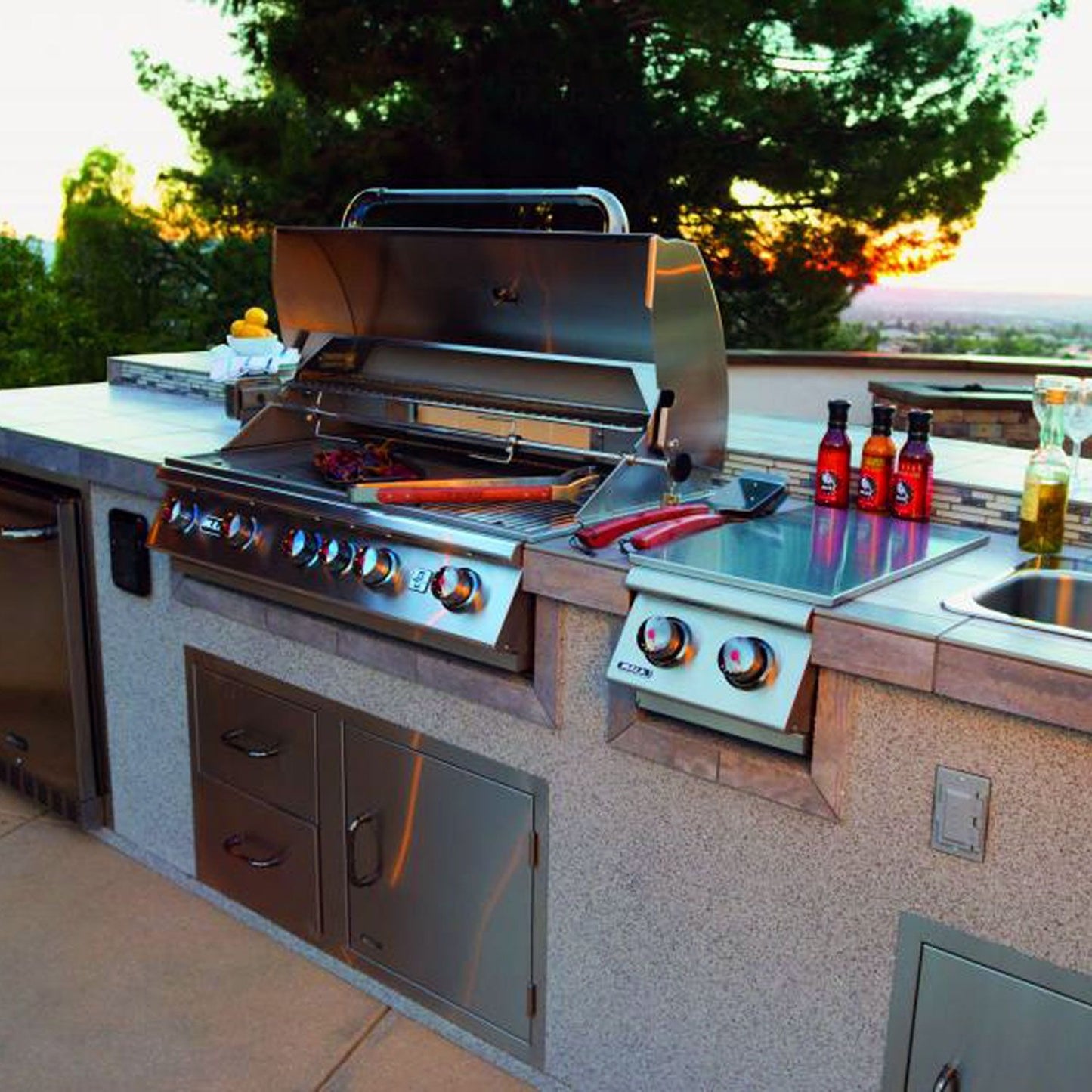 Bull Outdoor Kitchen Large Stainless Steel Sink - 12391 - Close-up of Single Tap Handle on Stainless Steel Kegerator.