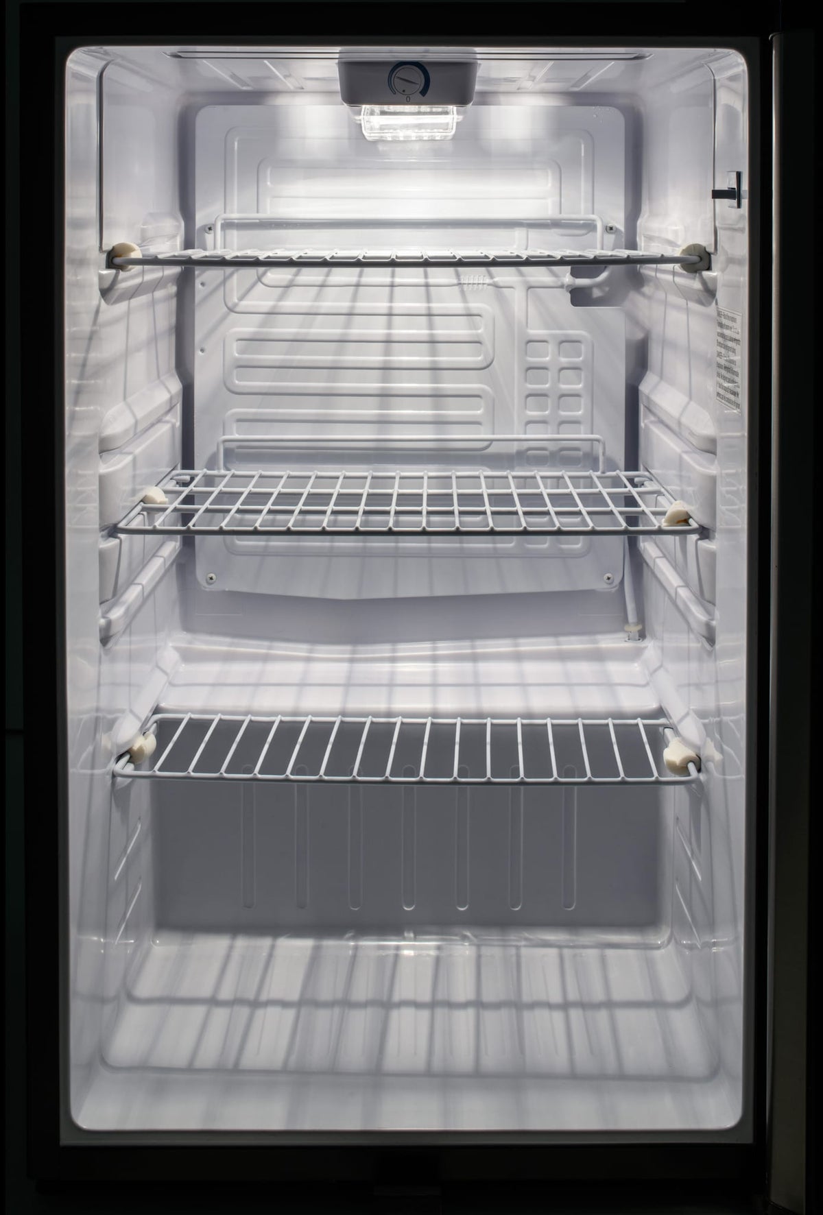 Blaze 20-Inch 4.4 Cu. Ft. Compact Refrigerator W/ Recessed Handle, view 9