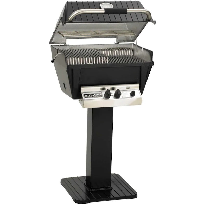 Broilmaster P4-XFN Premium Natural Gas Grill On Black Patio Post