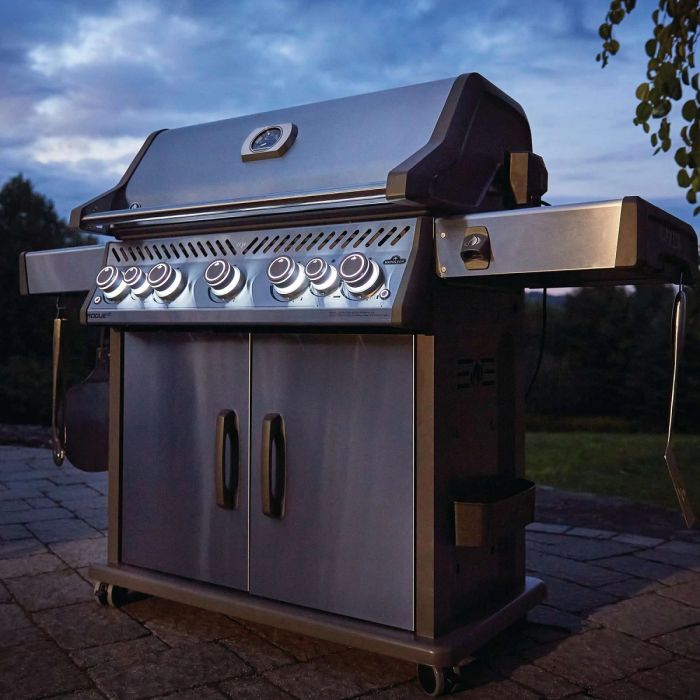 Napoleon Rogue SE 625 RSIB Gas Grill with Infrared Rear & Side Burners - RSE625RSIBSS-1 - Lifestyle